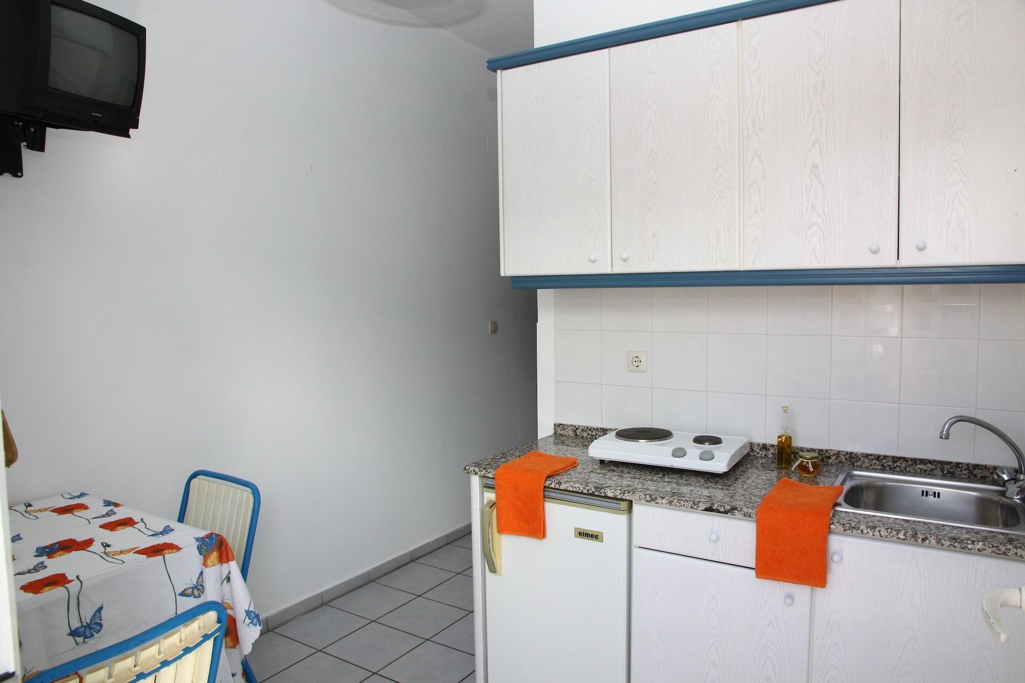 Happy Days Aparthotel Malia Exterior foto