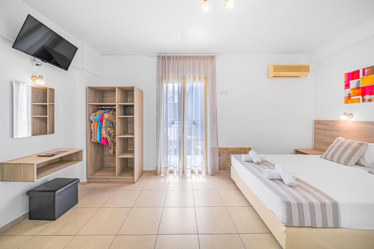 Happy Days Aparthotel Malia Exterior foto