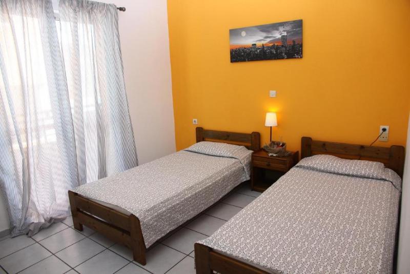 Happy Days Aparthotel Malia Exterior foto