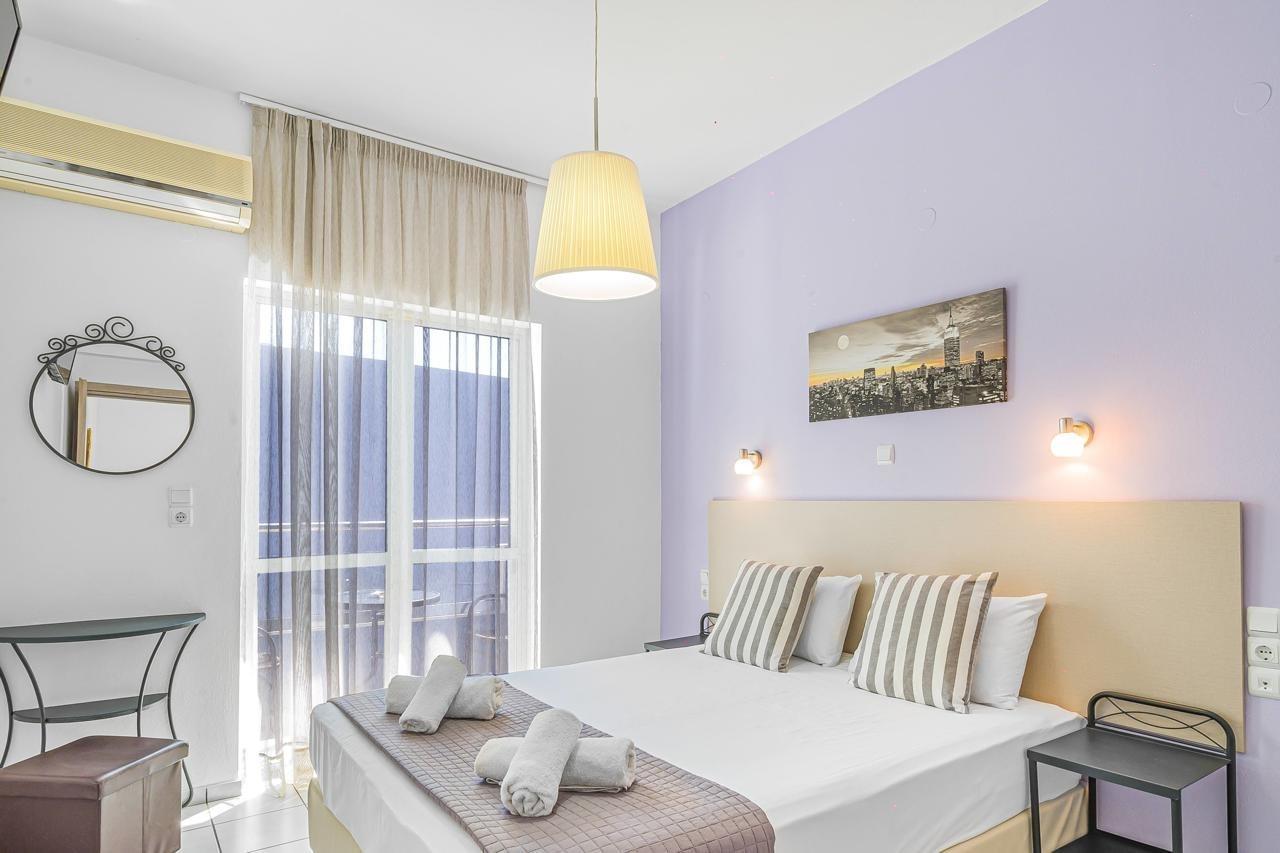 Happy Days Aparthotel Malia Exterior foto